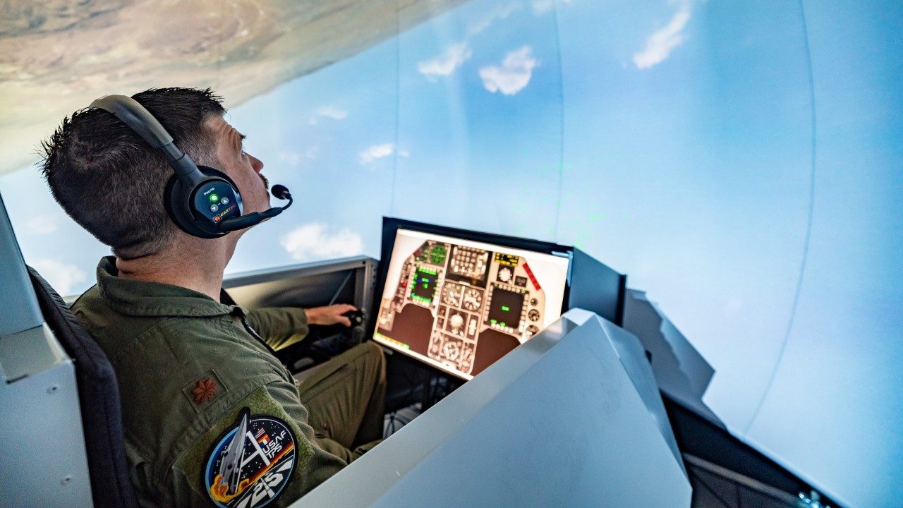 USAF TPS student using simulator.