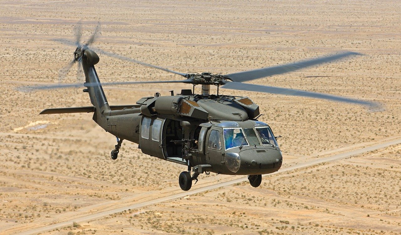 uh- 60 blackhawk